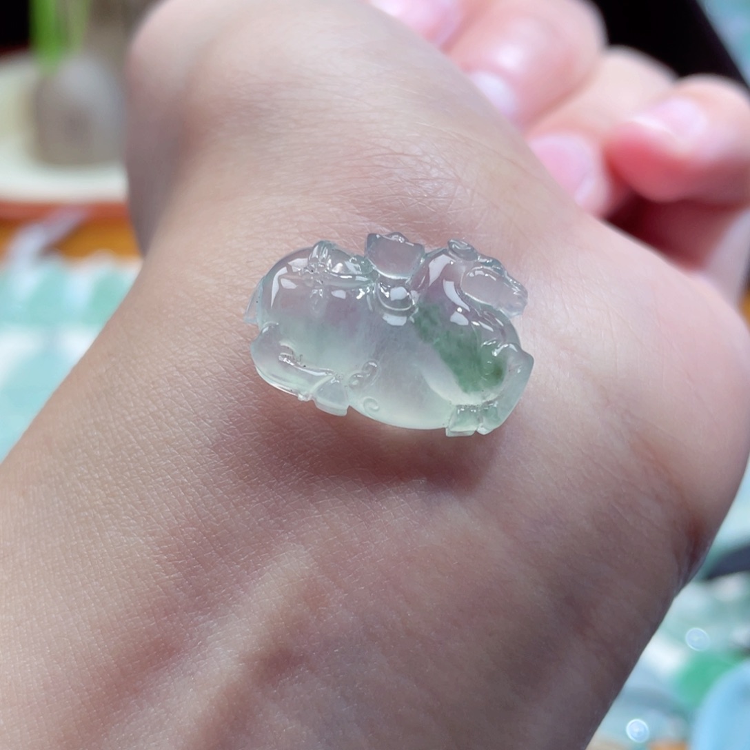 翡翠颈饰未镶嵌马