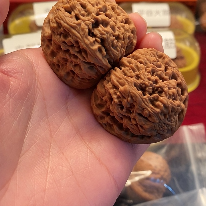 【闪购商品】文玩核桃吊坠南疆
