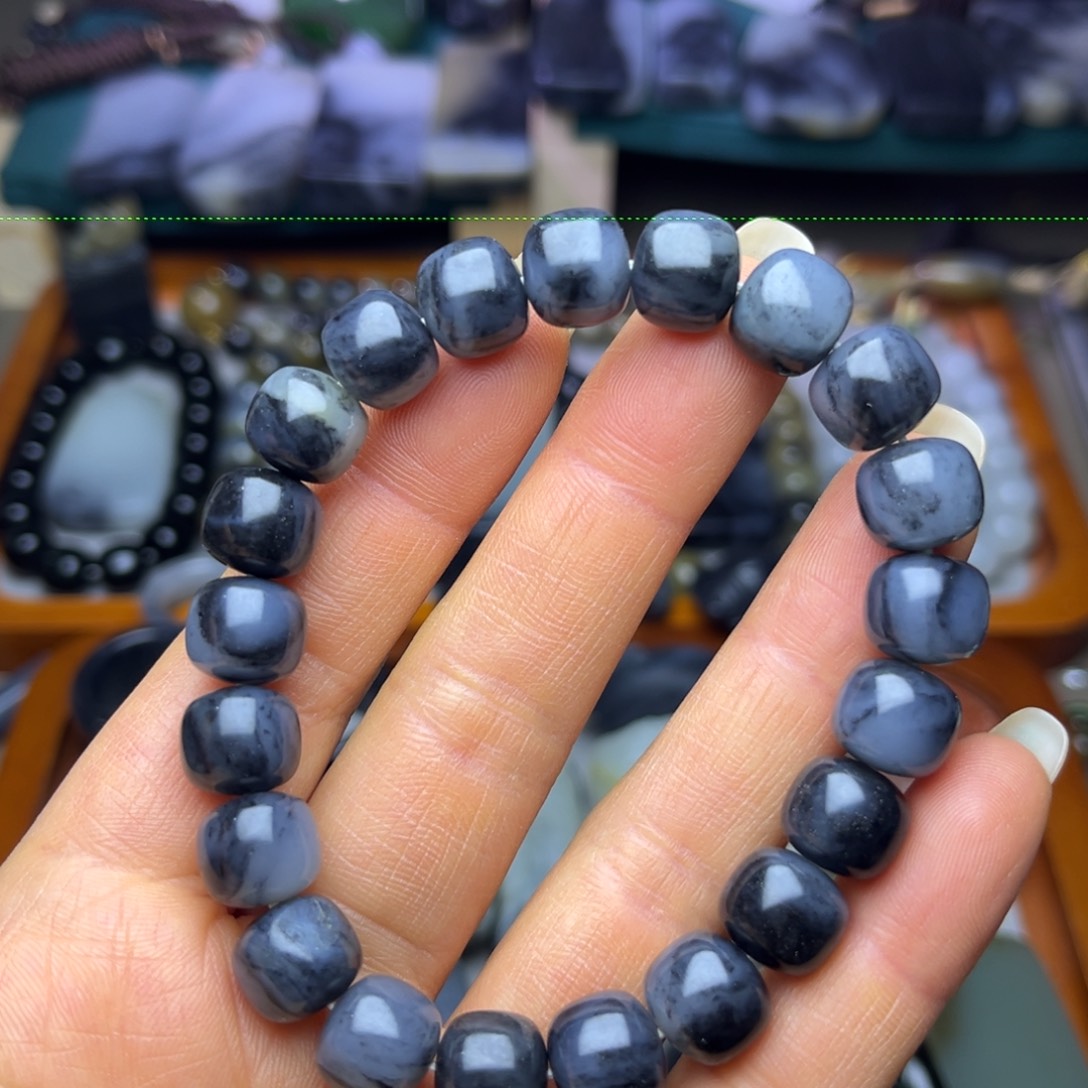 和田玉未镶嵌手串