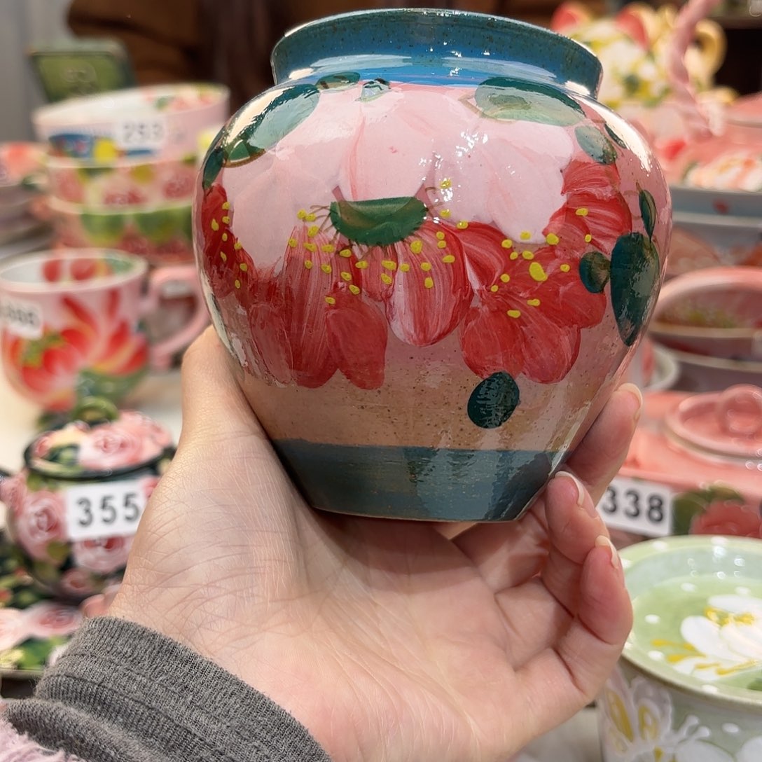 瓷片兔兔盖茨。兔兔好