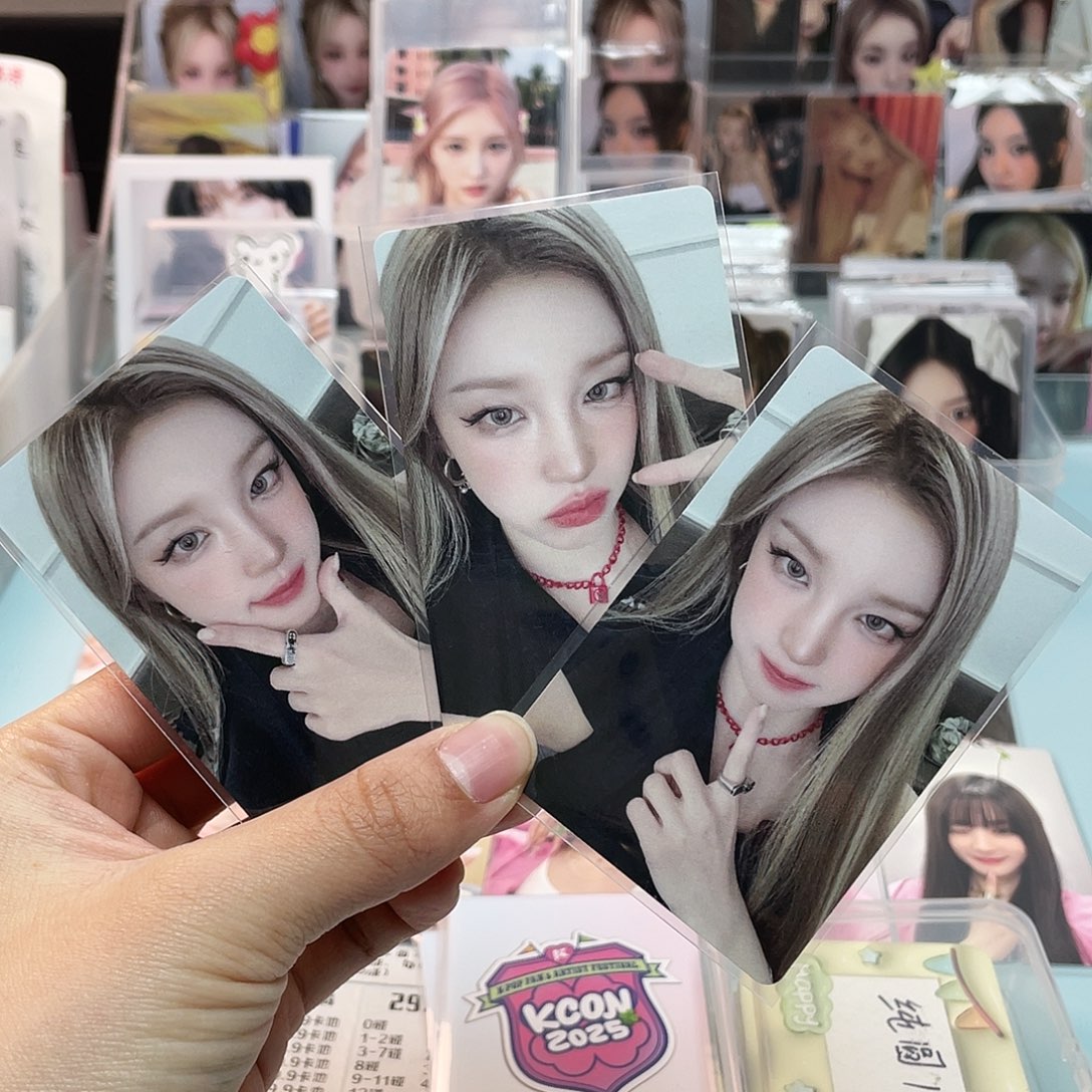 雨琦特典直拍一张