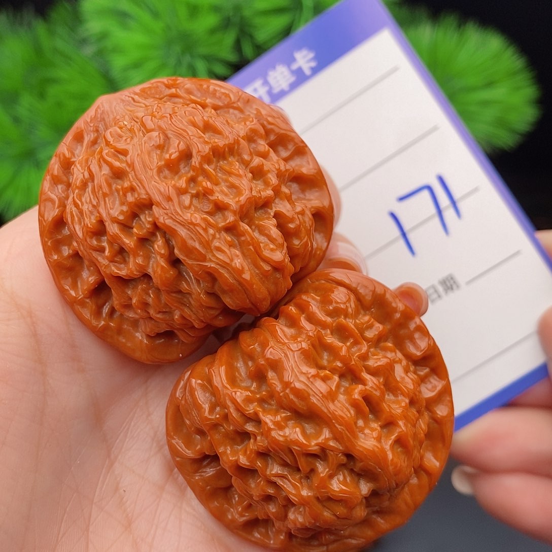 文玩核桃把件43红狮子171