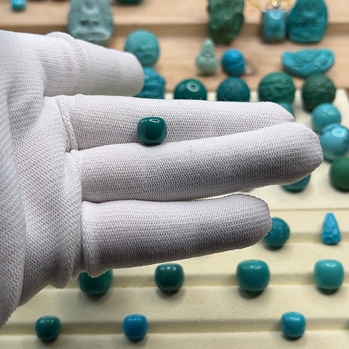 绿松石绿松石未镶嵌