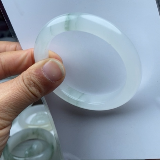 石英质玉（金丝玉）手镯未镶嵌