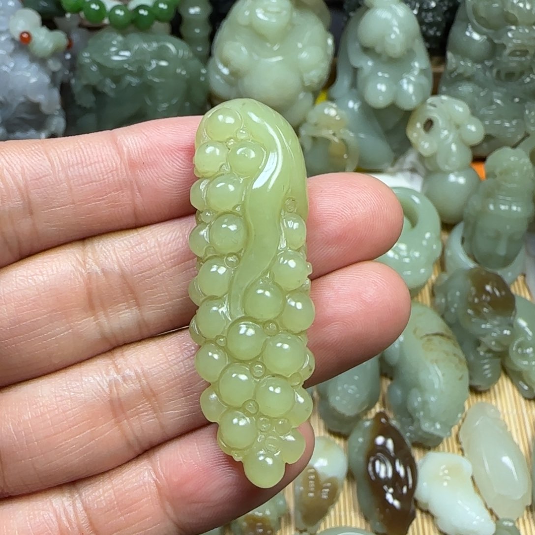 未镶嵌和田玉挂件