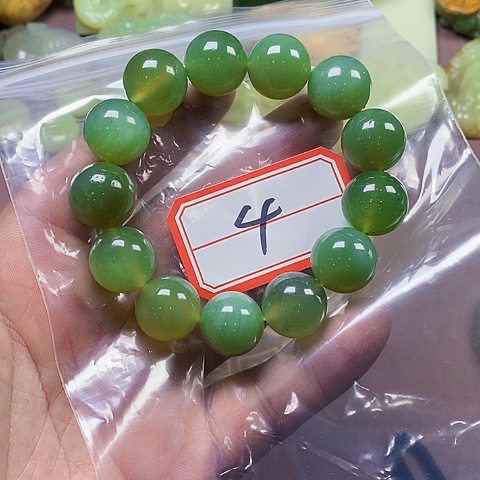 未镶嵌蛇纹石玉颈饰