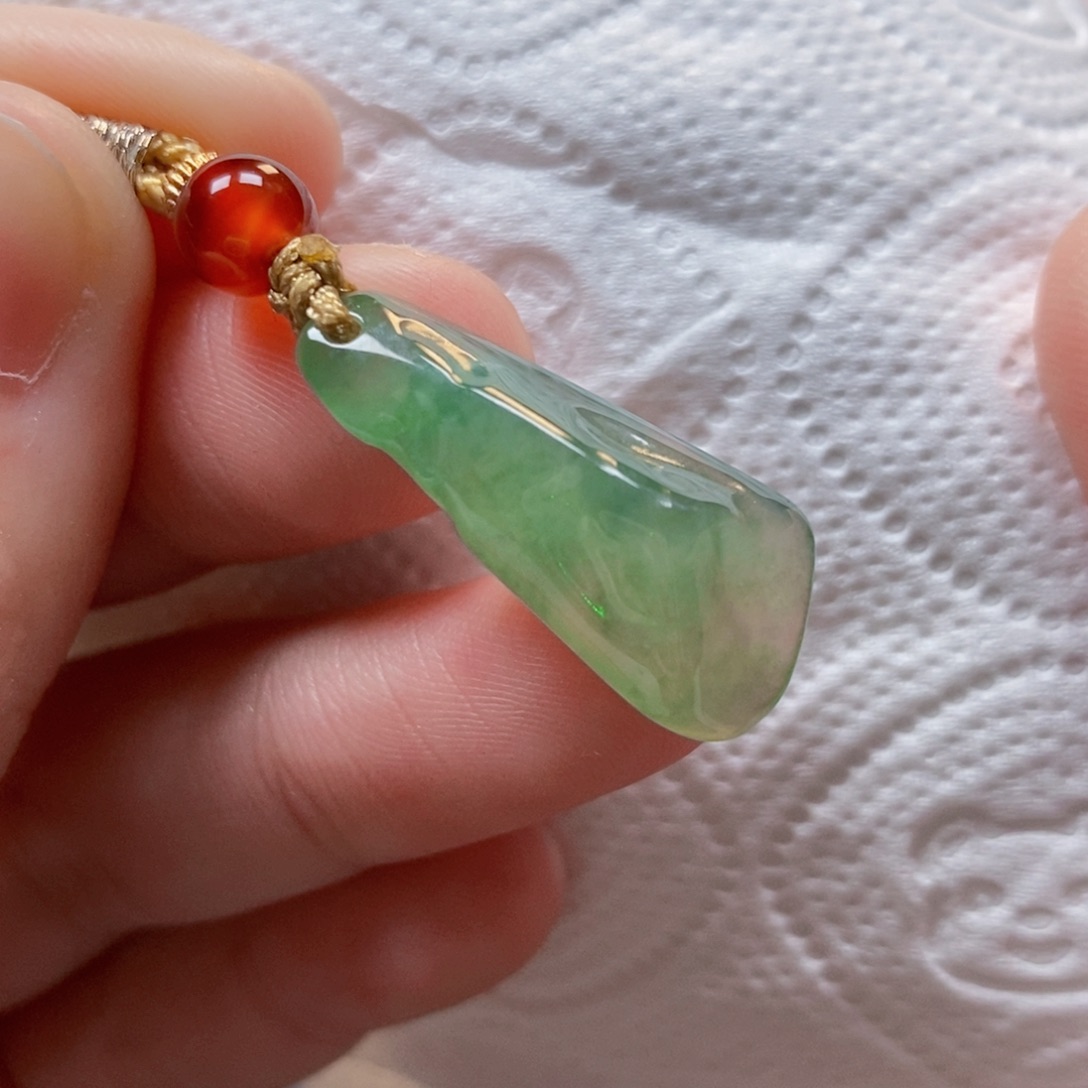 【闪购商品】翡翠吊坠(不含链)未镶嵌1523