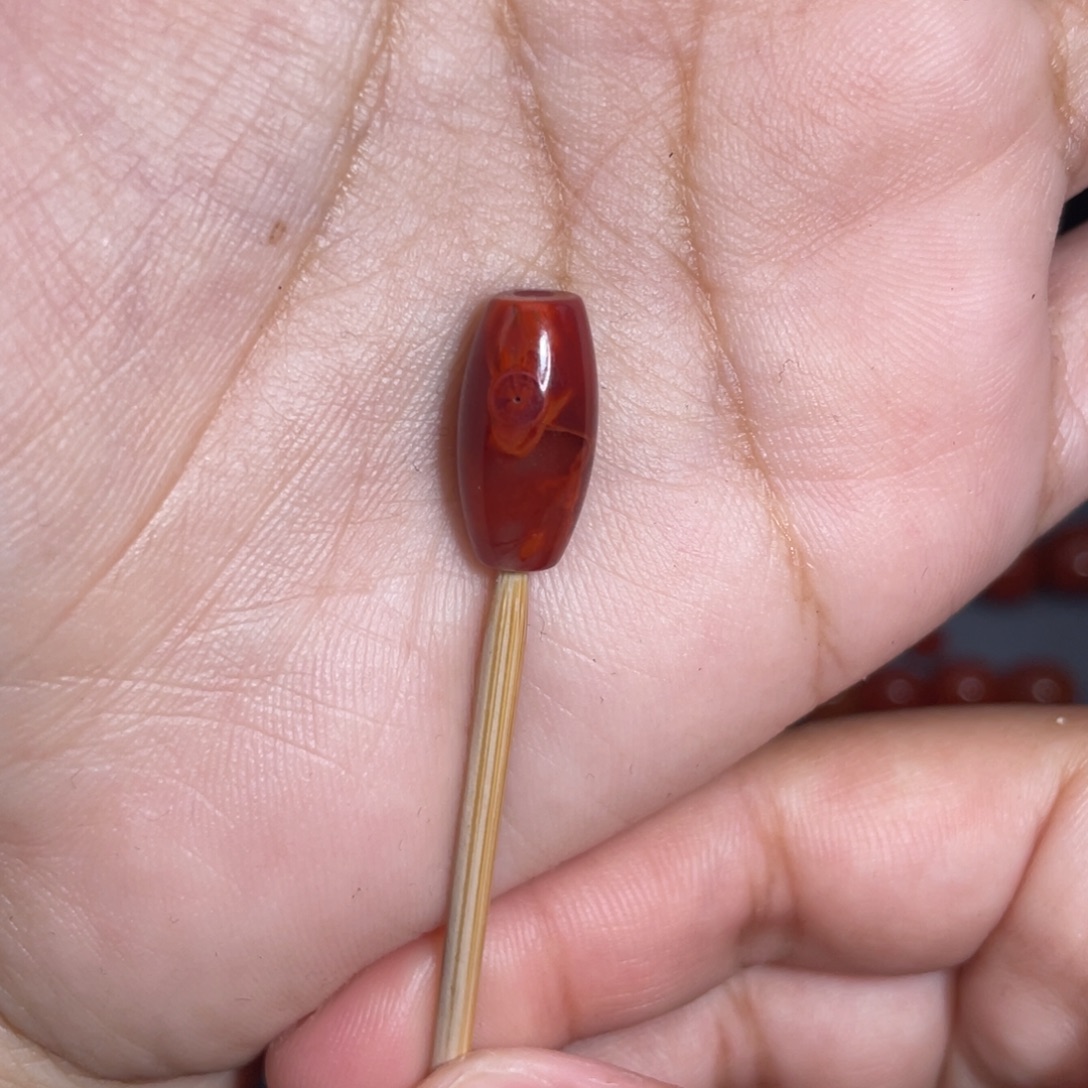 未镶嵌桶珠8.6mm南红玛瑙