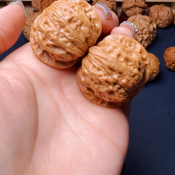 文玩核桃吊坠qianlongmo38