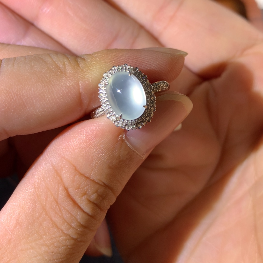 翡翠18K金镶嵌戒指翡翠