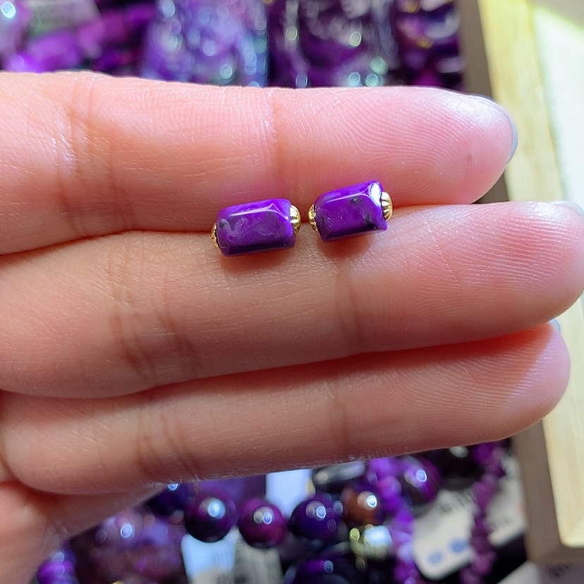 【闪购商品】苏纪石（舒俱来）耳钉18K金镶嵌