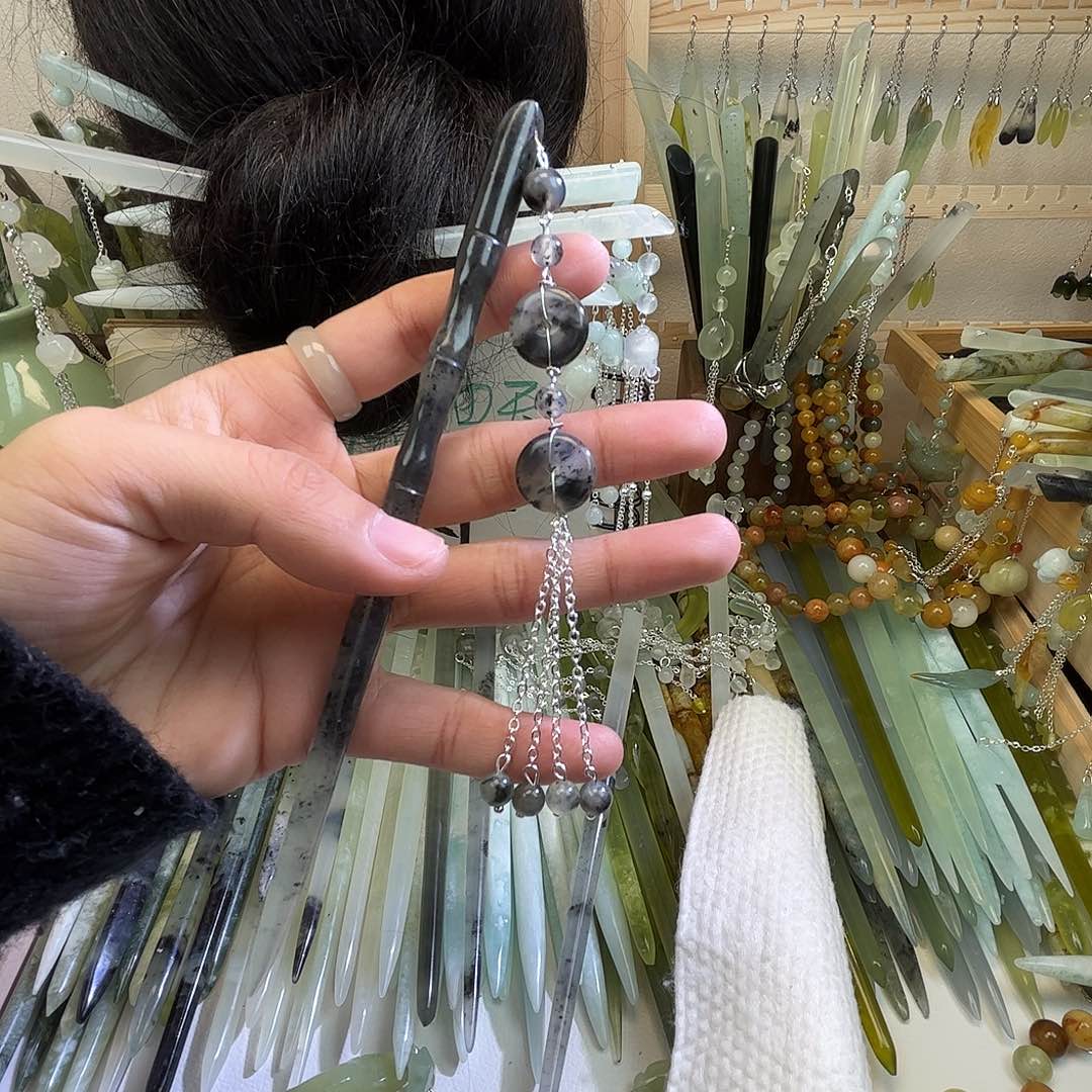 蛇纹石玉发饰未镶嵌