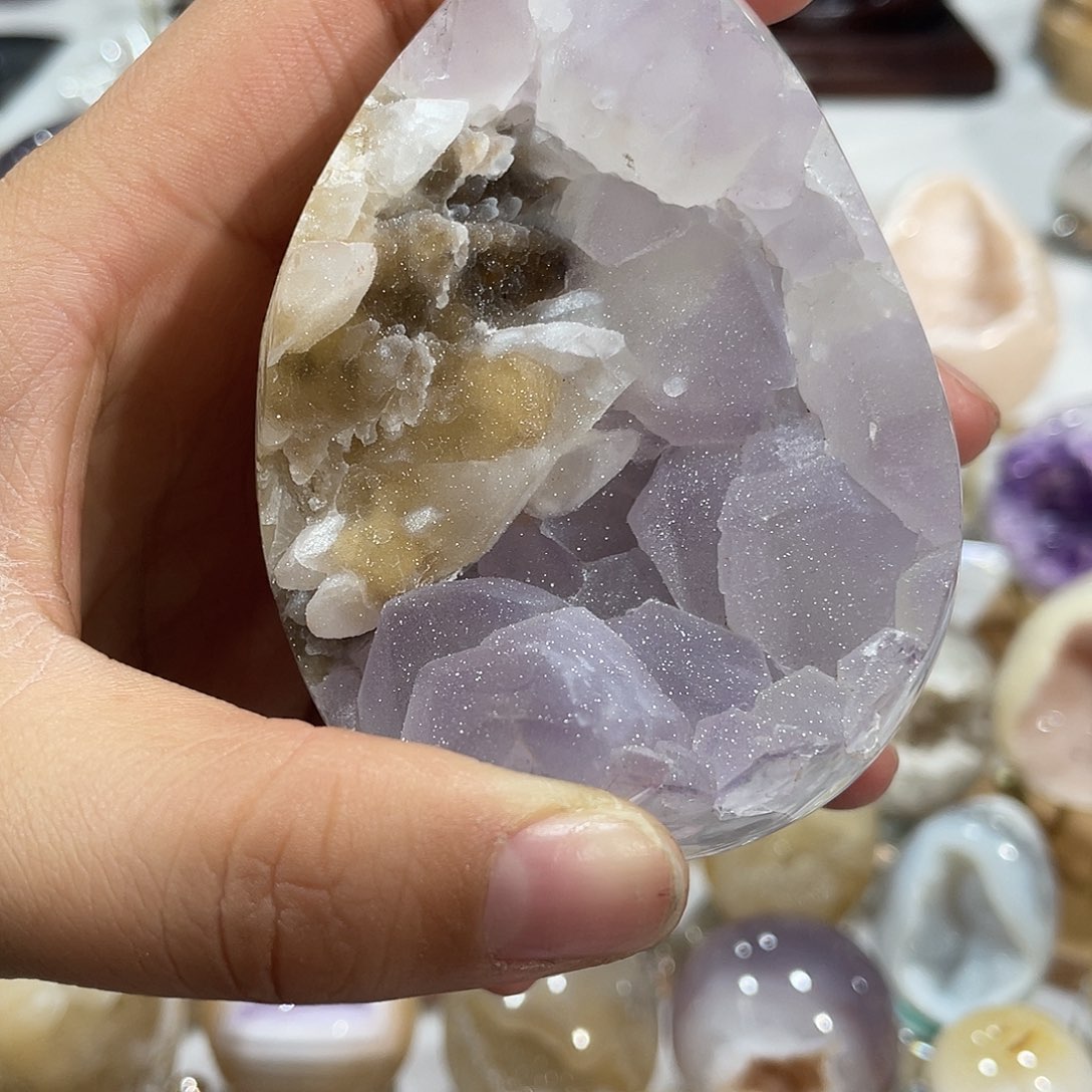 未镶嵌水晶大型摆件（非配饰）