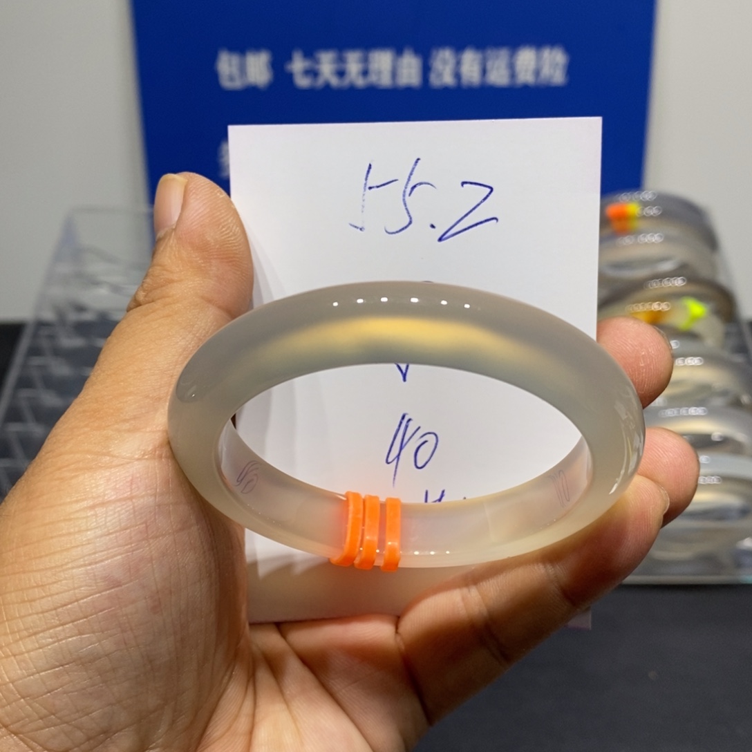 长***屎玛瑙/玉髓未镶嵌手镯