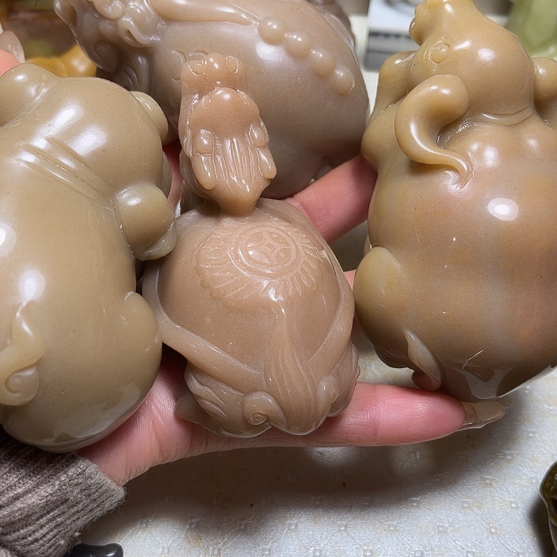 白玉菩提吊坠范*瑞白玉菩提吊坠