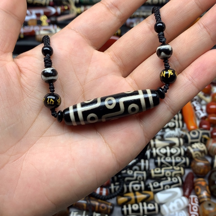 不***花玛瑙/玉髓未镶嵌吊坠(赠链)