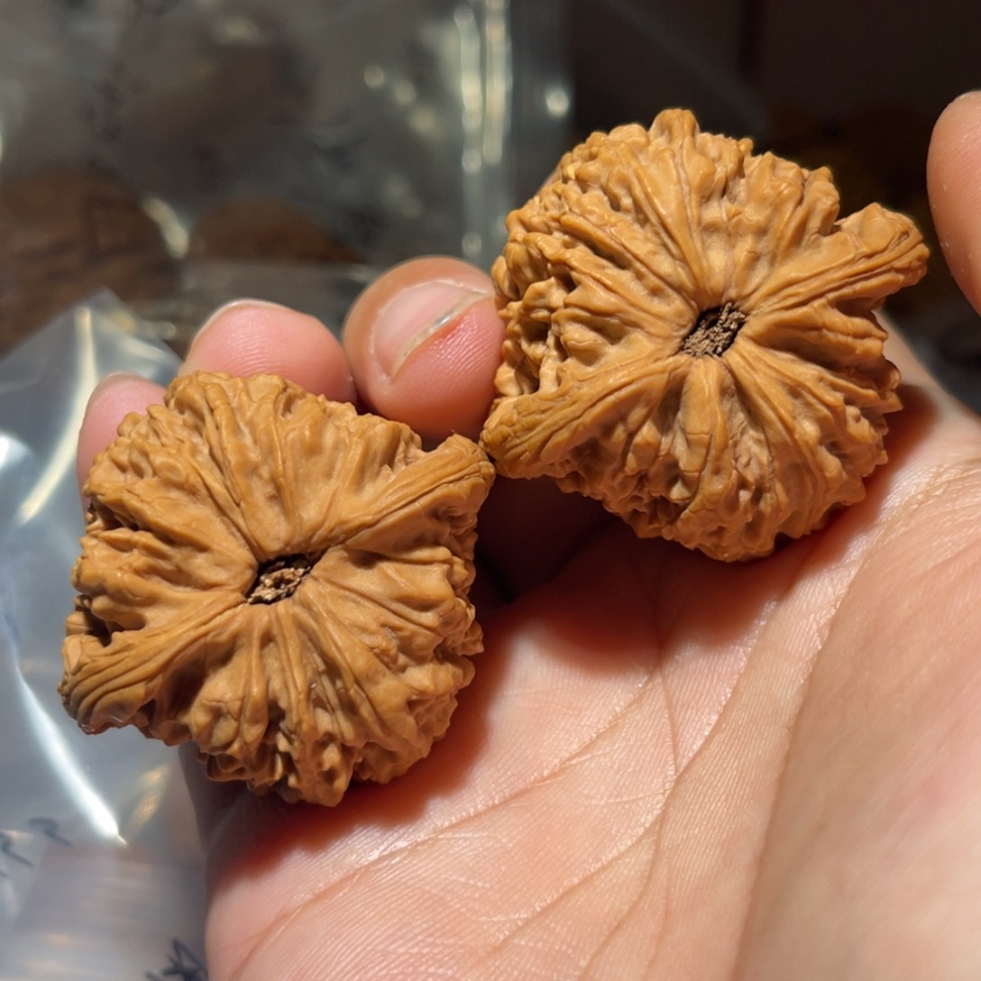 真***强文玩核桃吊坠42南疆石核桃