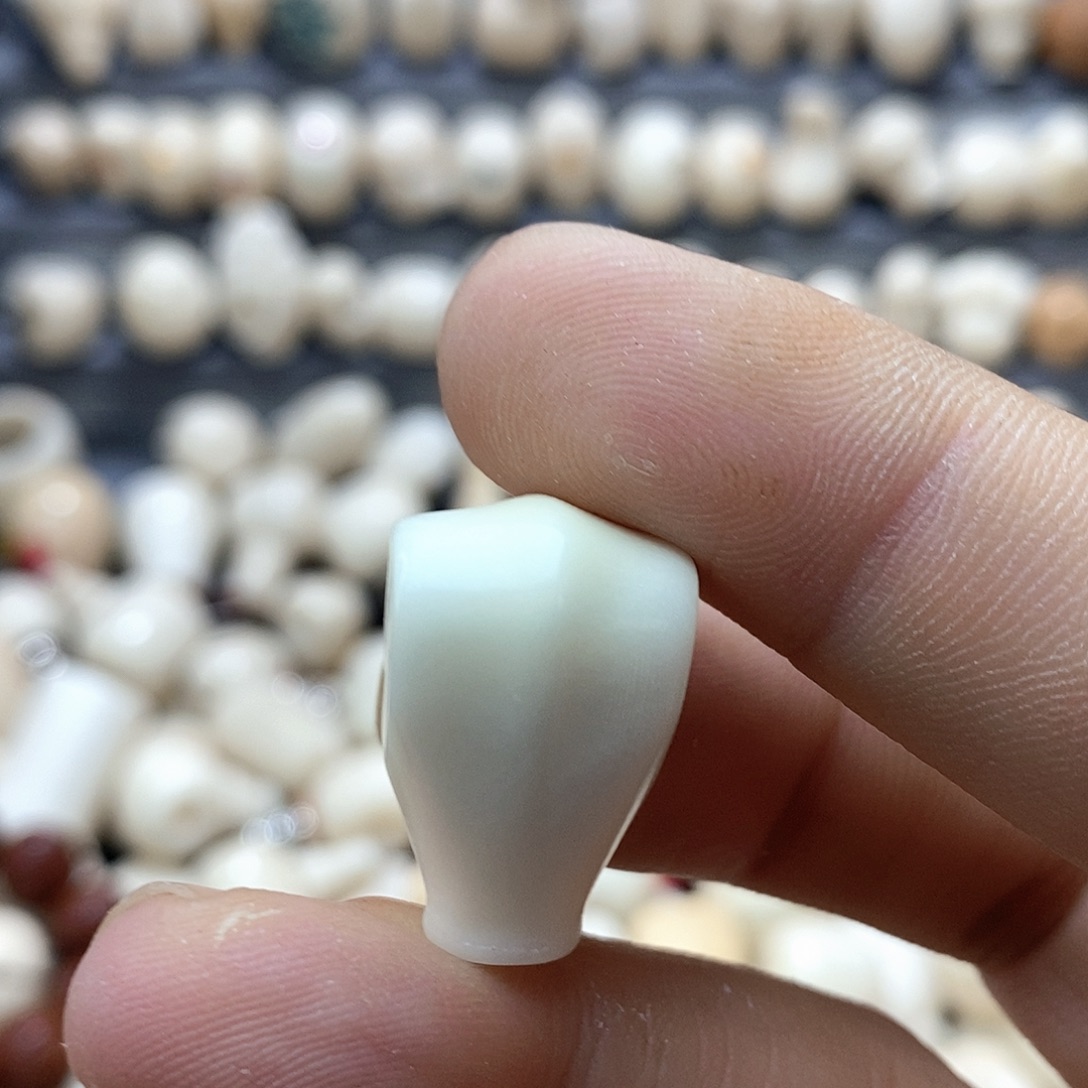 W***菩提根/象牙果吊坠