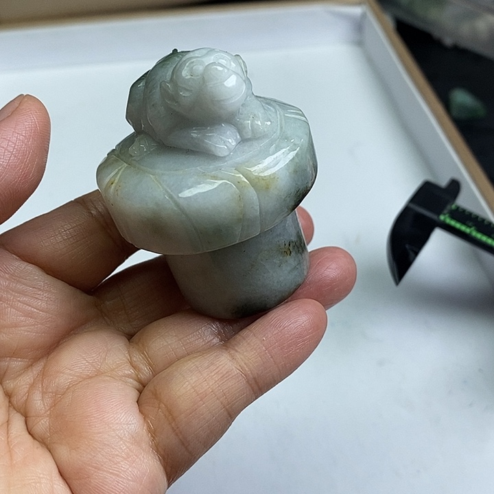 翡翠未镶嵌颈饰天然翡翠149