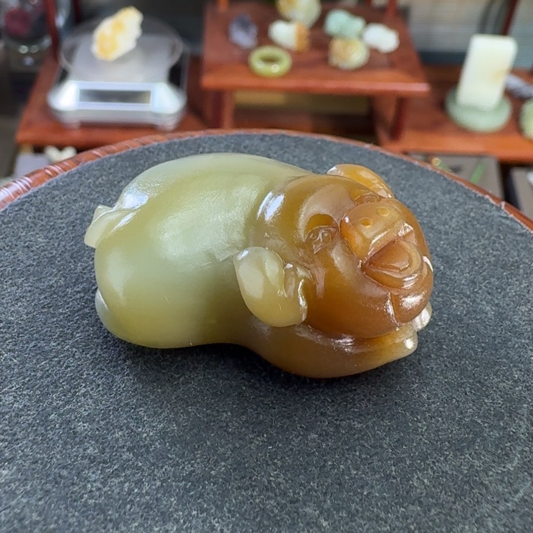 I***i和田玉未镶嵌颈饰