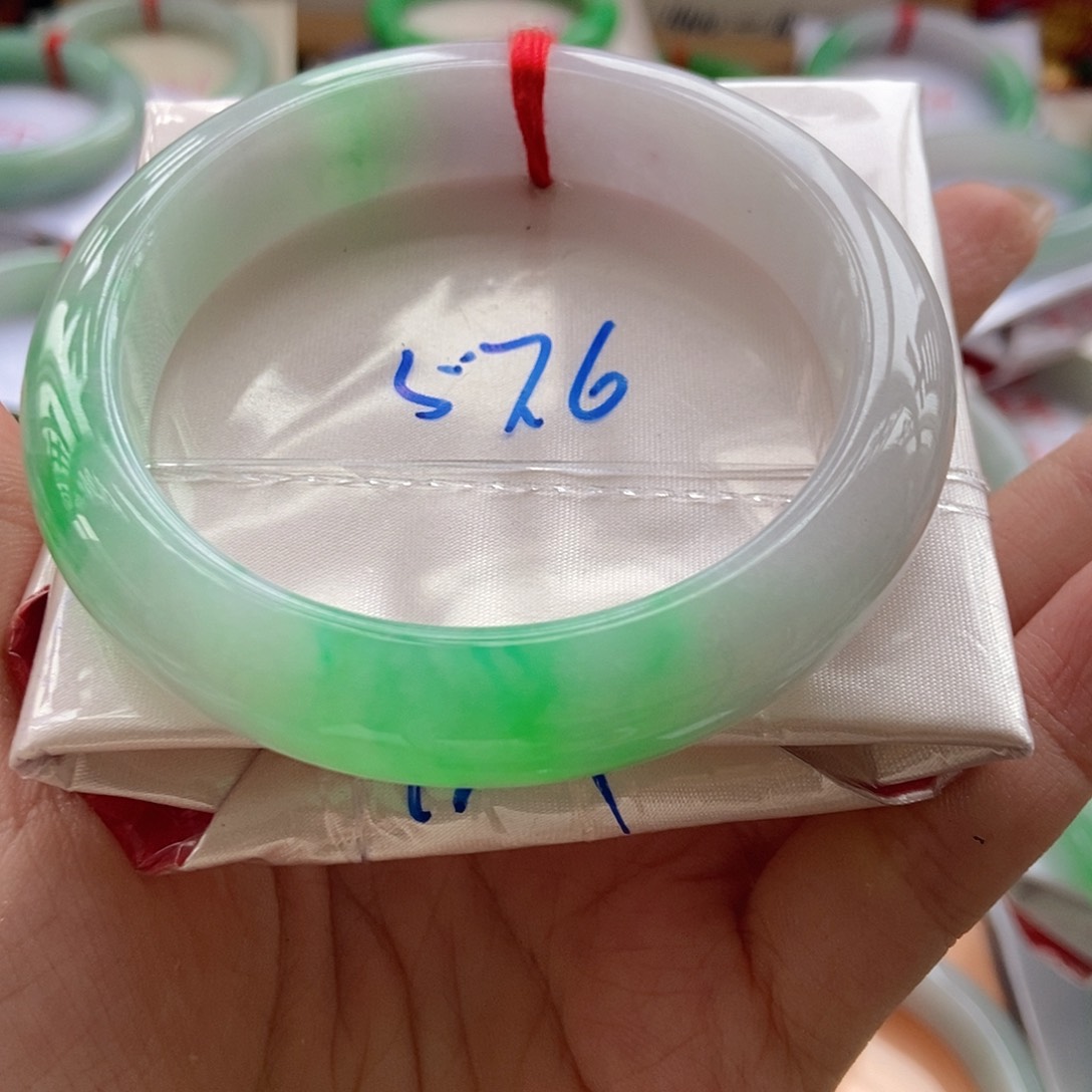 未镶嵌手镯翡翠18号