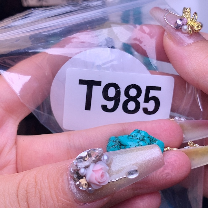 湖北十堰原矿绿小松