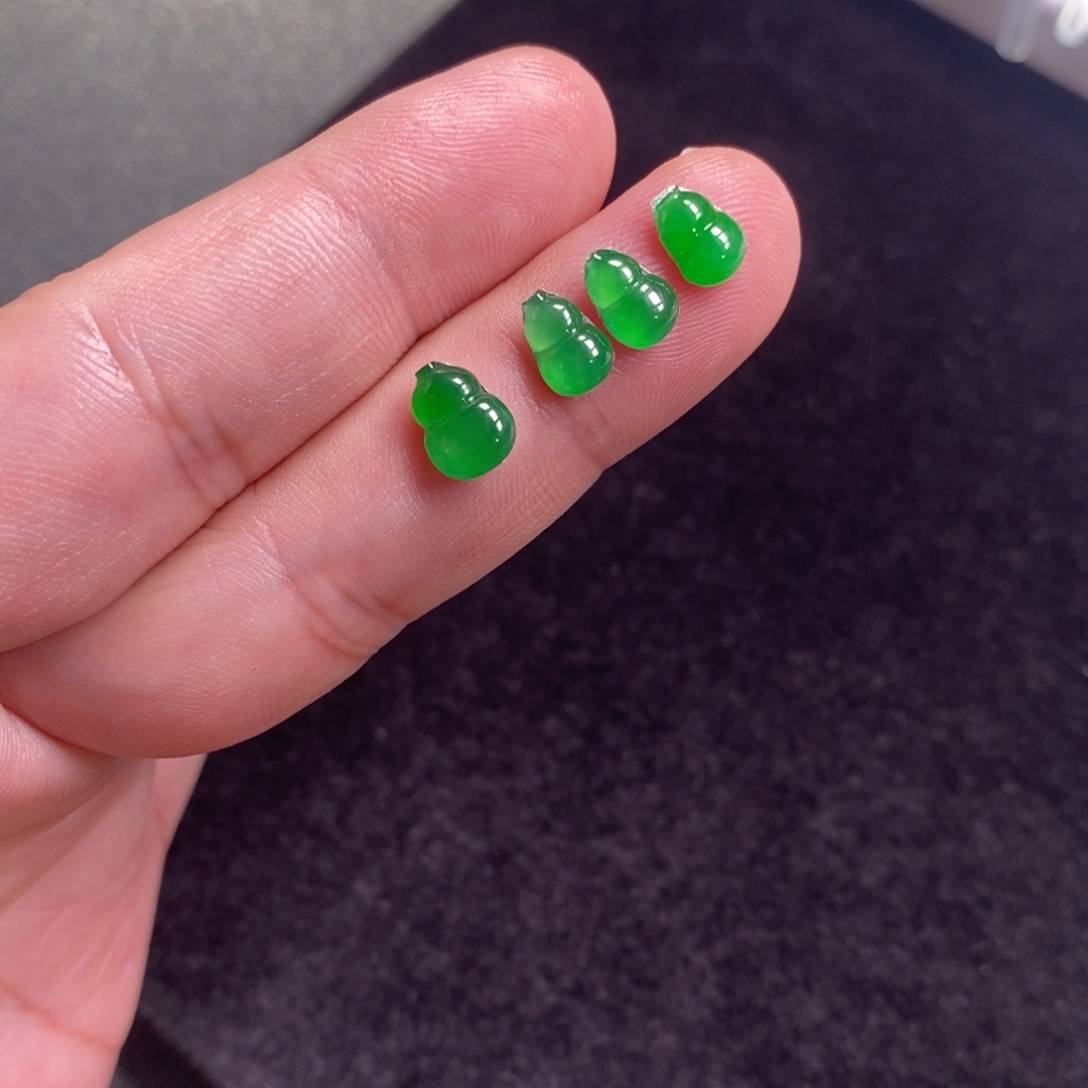 柠***檬翡翠裸石阳绿葫芦4个