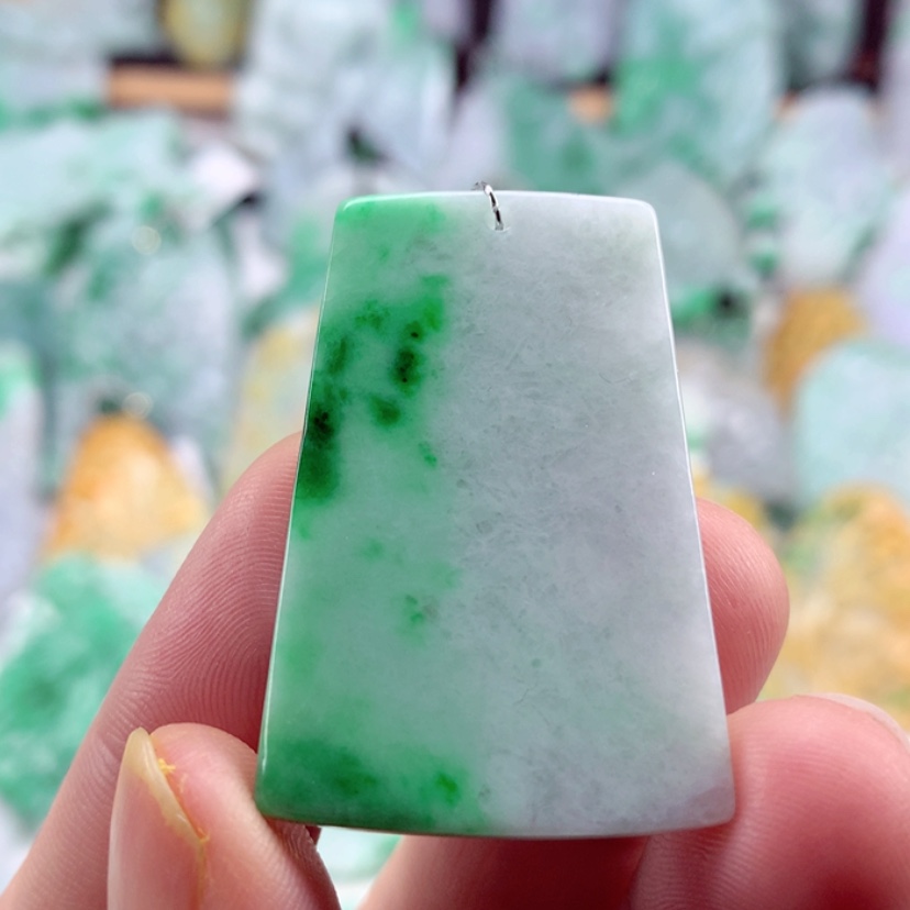 【闪购商品】翡翠吊坠(不含链)未镶嵌