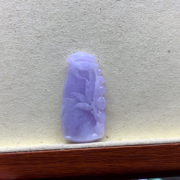 翡翠未镶嵌吊坠(赠链)鉴赏期48小时