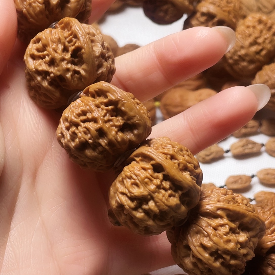 东***红吊坠文玩核桃磨盘