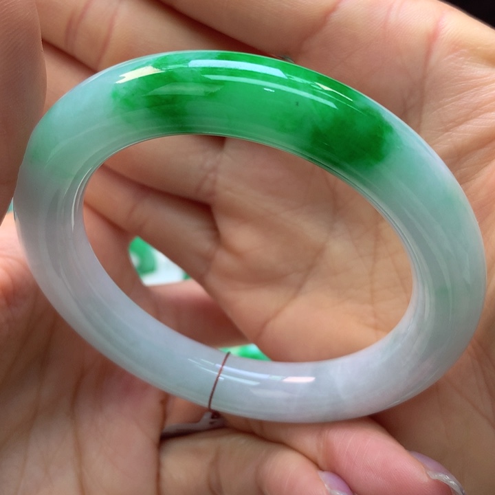 【闪购商品】翡翠手镯未镶嵌六*一付1万订金，未付2.48万