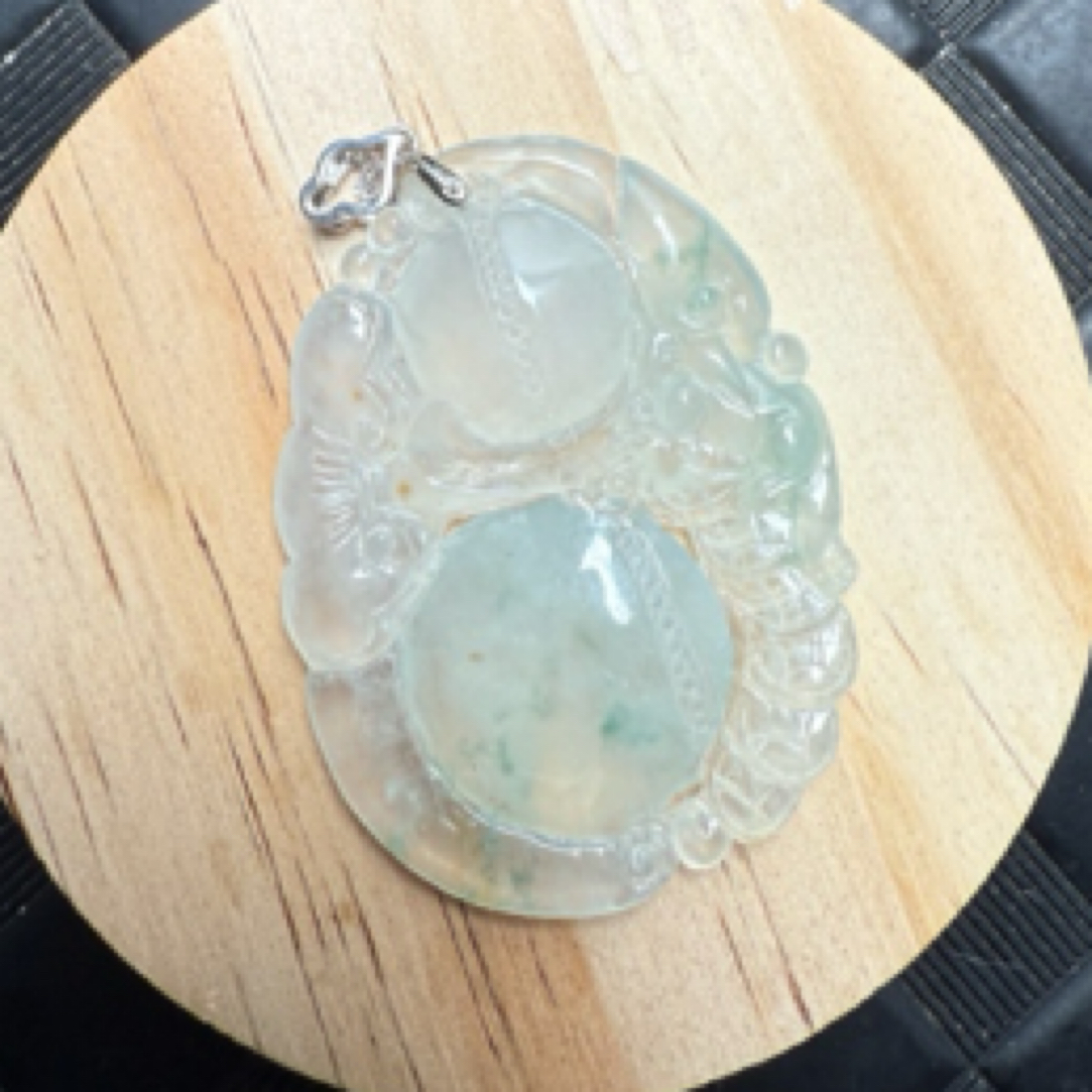 缅甸翡翠成品挂件