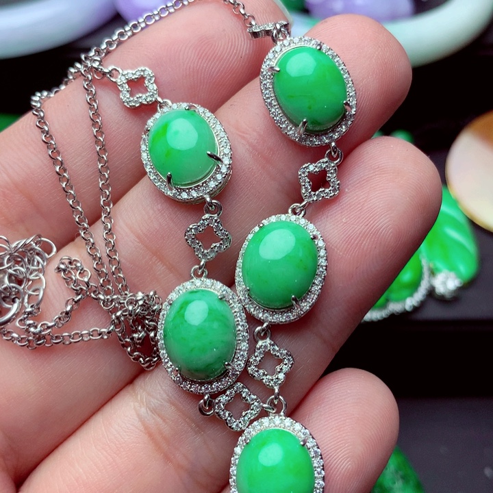 翡翠未镶嵌毛衣链