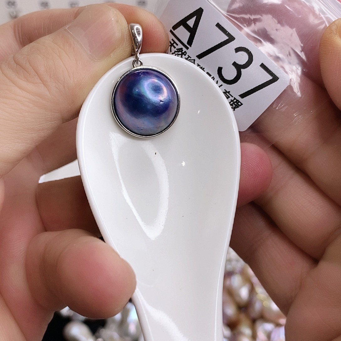 淡水珍珠未镶嵌颈饰娇**雪