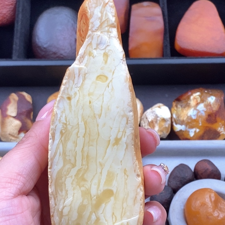 定制琥珀蜜蜡裸石