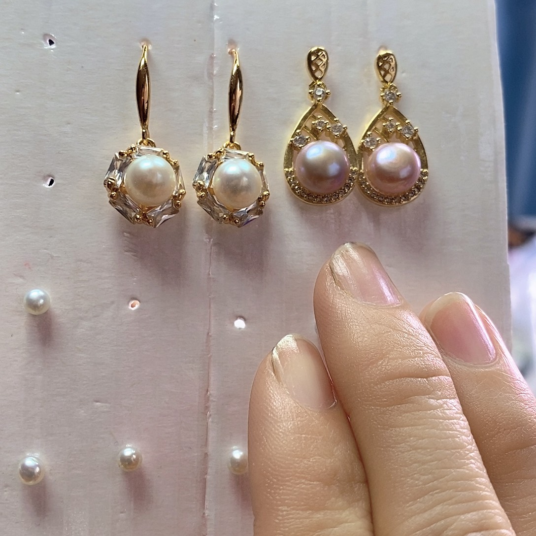 颈饰银S925镶嵌淡水珍珠