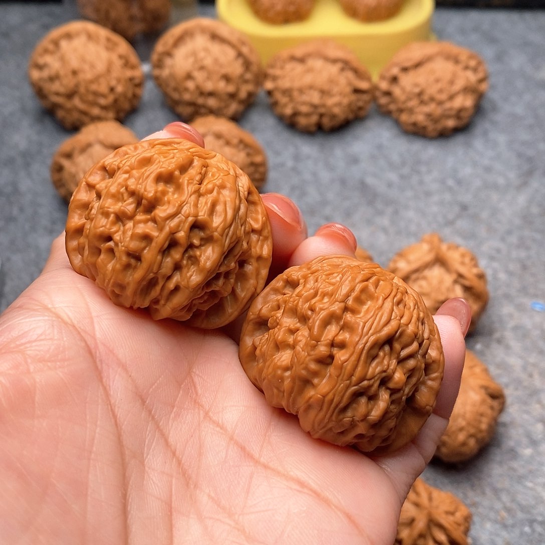 文玩核桃把件精品白狮子40全品