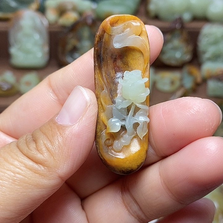 岫岩河磨玉（透闪石质玉）未镶嵌颈饰