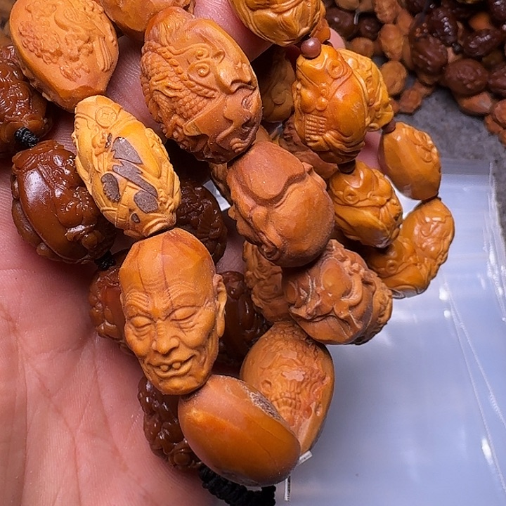 橄榄核手串你是谁