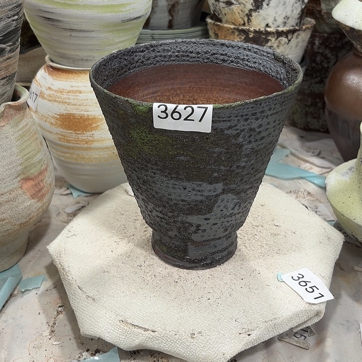 摆件高17.口15.5，有孔3627