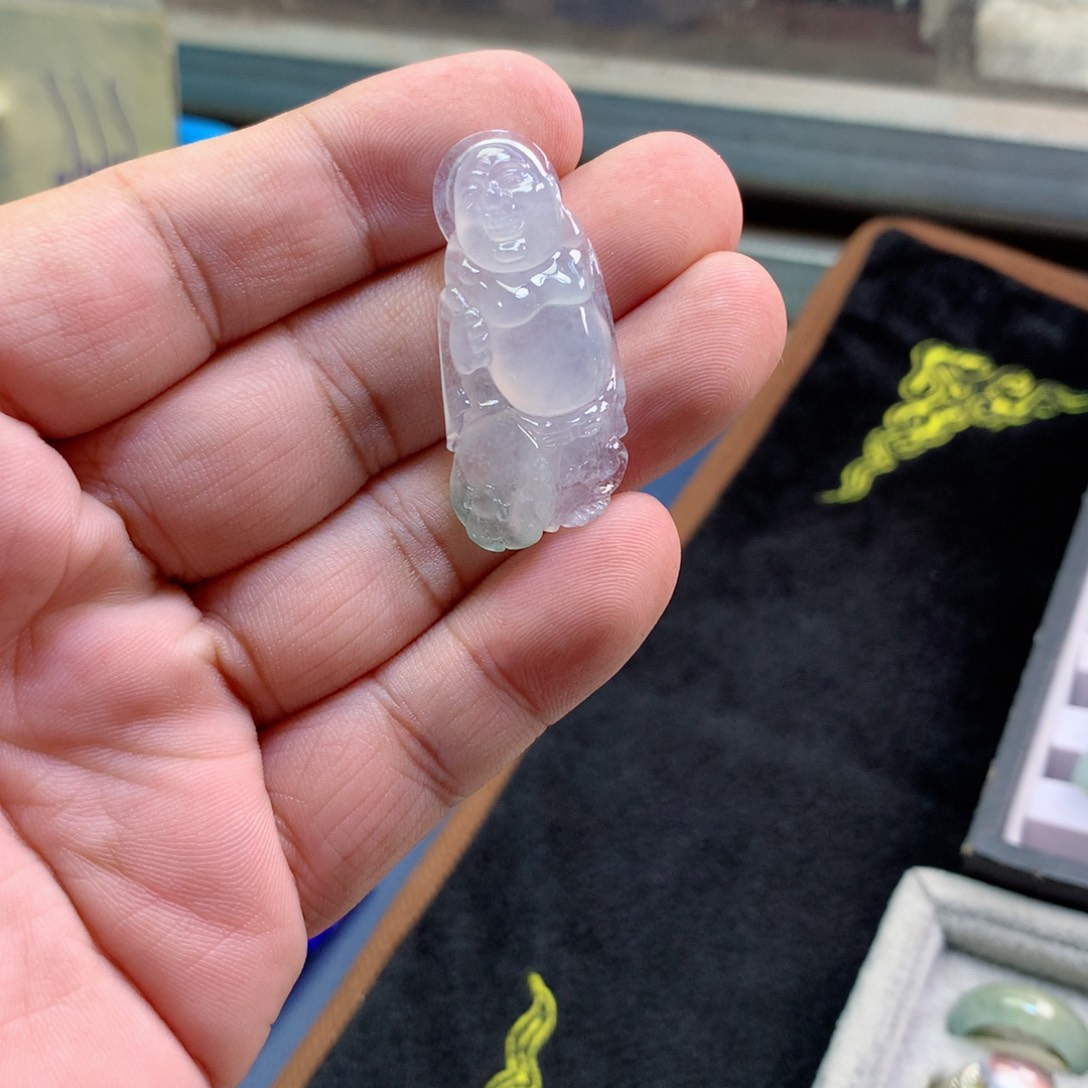 定制翡翠未镶嵌挂件