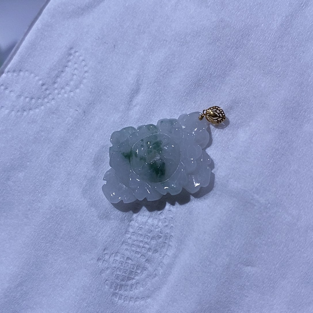 翡翠吊坠(不含链)18K金镶嵌