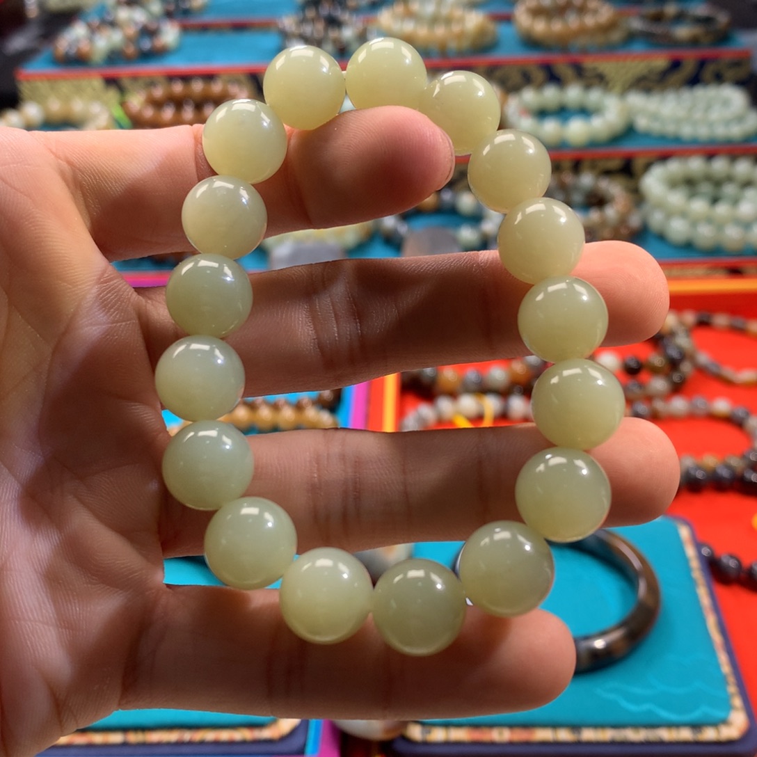 未镶嵌手链和田玉（糖玉）