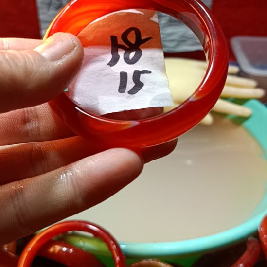 玛瑙/玉髓手镯未镶嵌