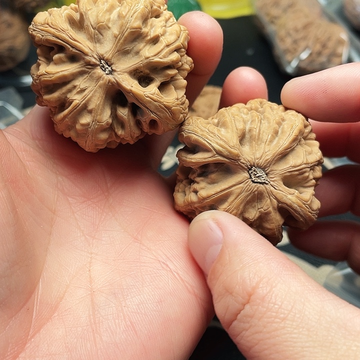 文玩核桃把件你****甚红锦鲤