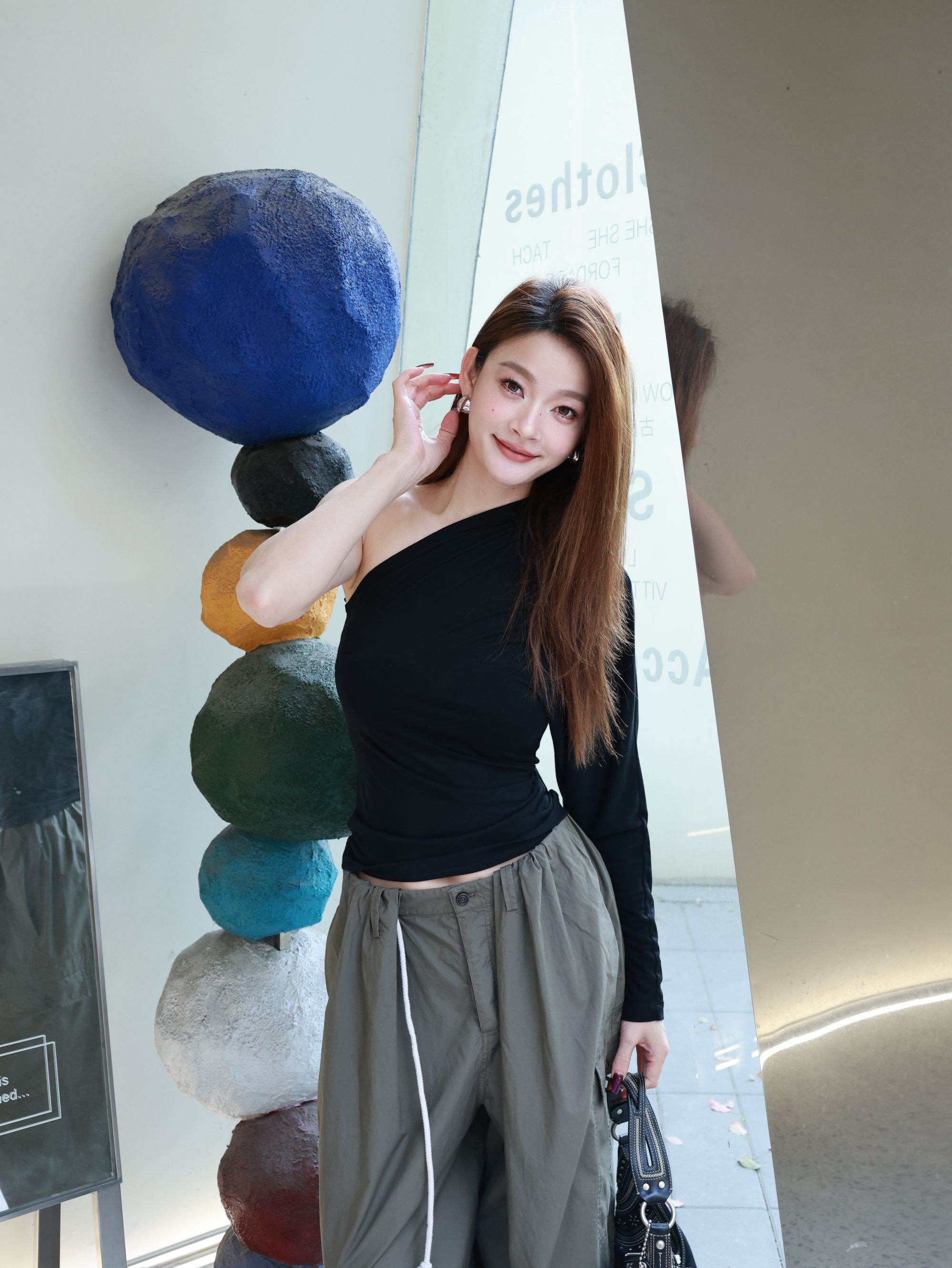 liegee斜肩连袖上衣