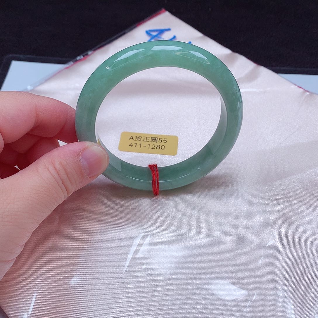 翡翠手镯未镶嵌411号