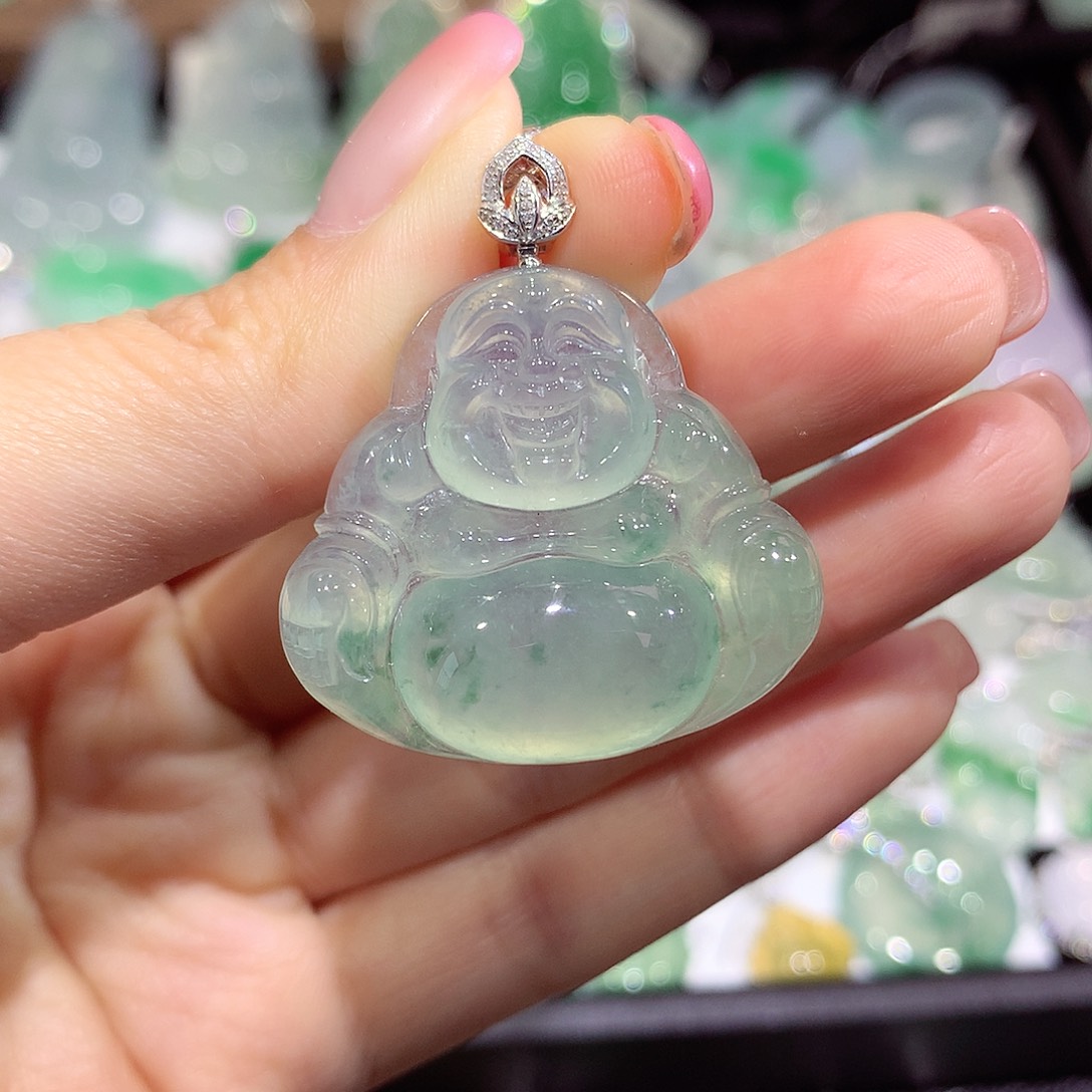 翡翠18K金镶嵌颈饰佛