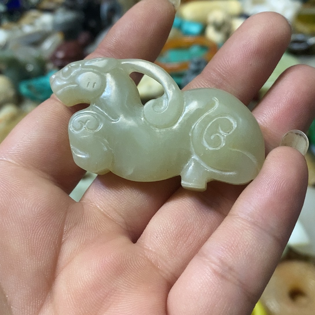 和田玉（糖玉）未镶嵌挂件