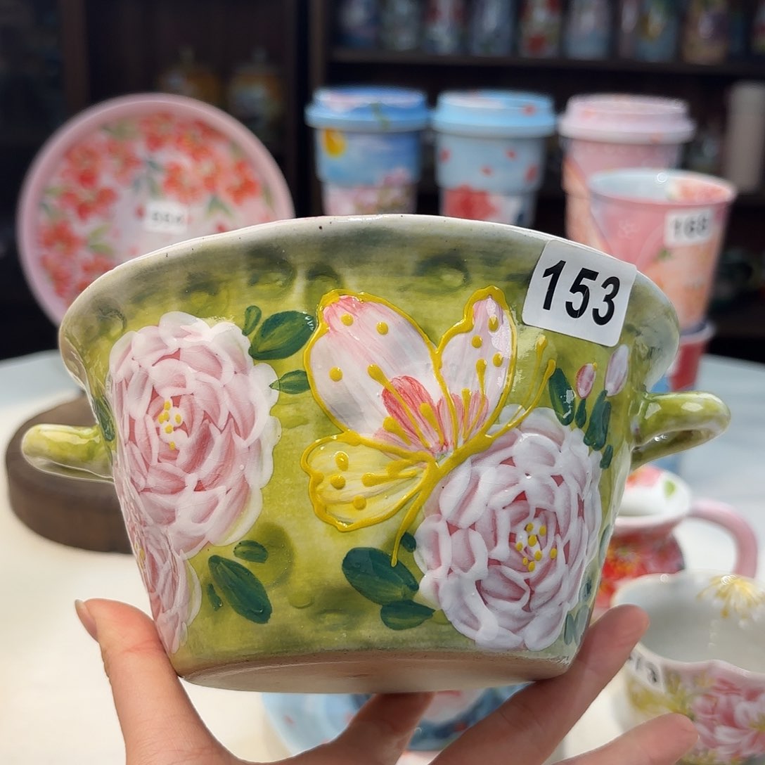 瓷片兔兔的小可爱太